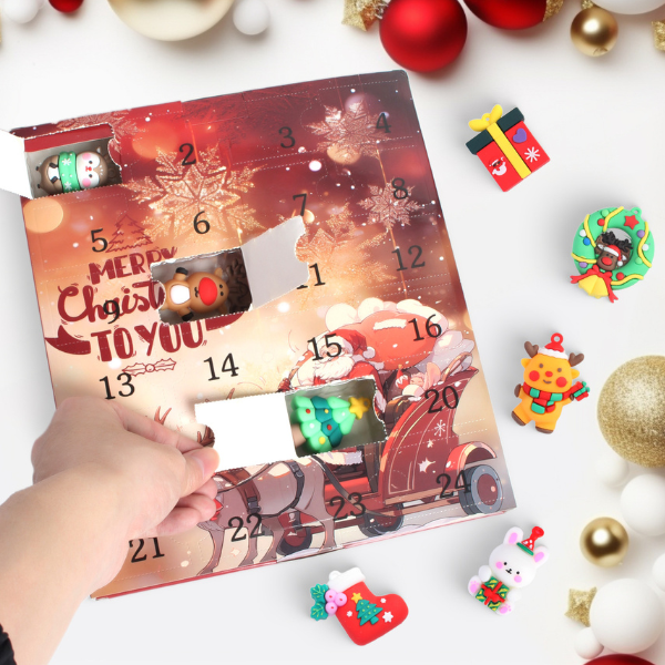 Ziemassvētku Adventes kalendārs ar 3D Squishy rotaļlietām